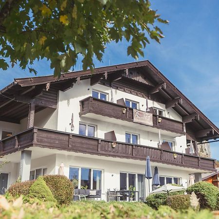 Anna Pertl - Lieblingsquartier Aparthotel Sankt Gilgen Exterior photo